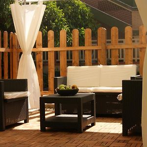 B&B Vegan Inn Airport - Adult Only